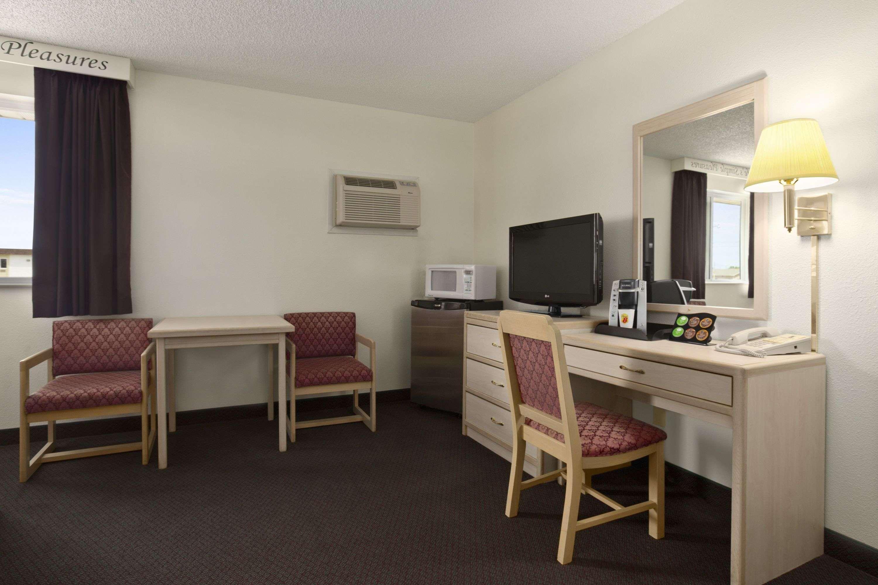 Econo Lodge Scottsbluff Exterior photo